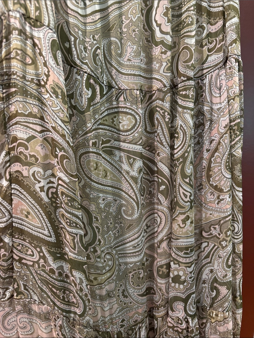Women's Paisley Print Spaghetti Strap Maxi Dress - blush and Olive on cream
SZ M